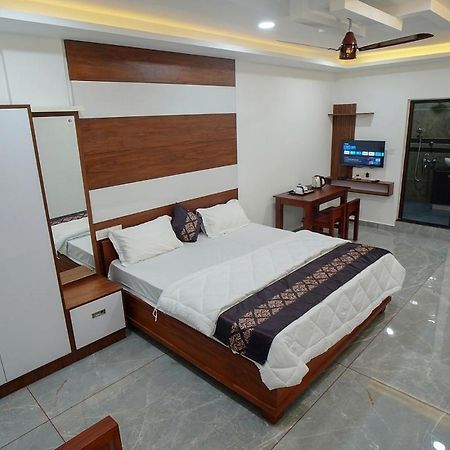 Universal Residency Perumpāvūr Dış mekan fotoğraf